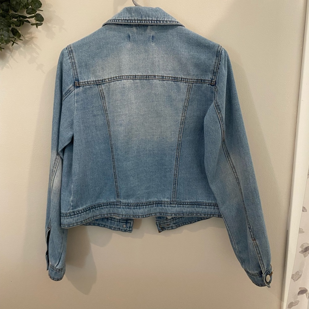 Jean jacket - Picture 3 of 3